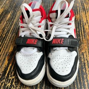 Boys 5Y Gently Used Air Jordan’s